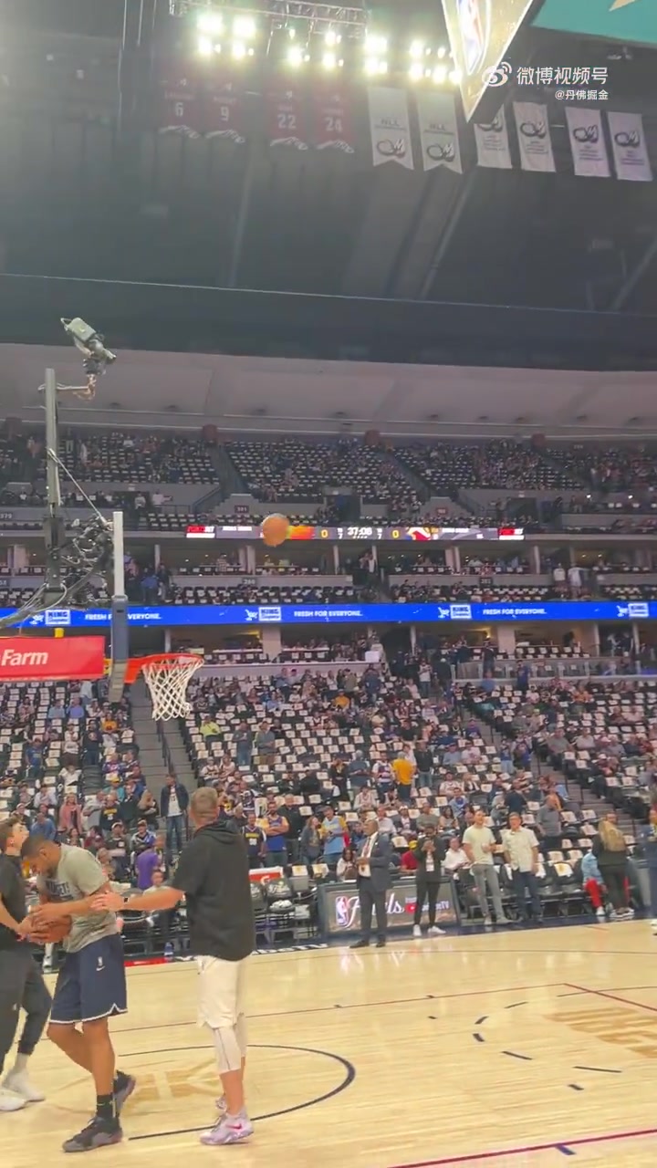 再沖一把FMVP賽前穆雷中場三分負角度 一氣呵成