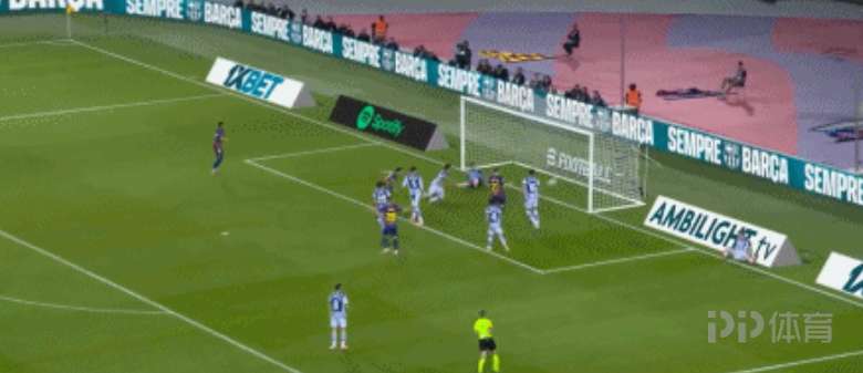 立竿見影！亞馬爾剛剛替補(bǔ)上場(chǎng)就助攻，萊萬(wàn)破門，巴薩2-1