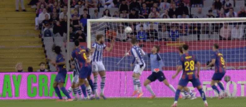 拉什福德開出角球，孔德頭槌扳平比分，巴薩1-1