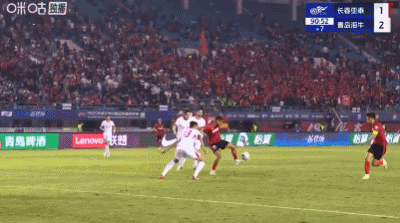 譚龍補(bǔ)射破門，亞泰1-2海牛